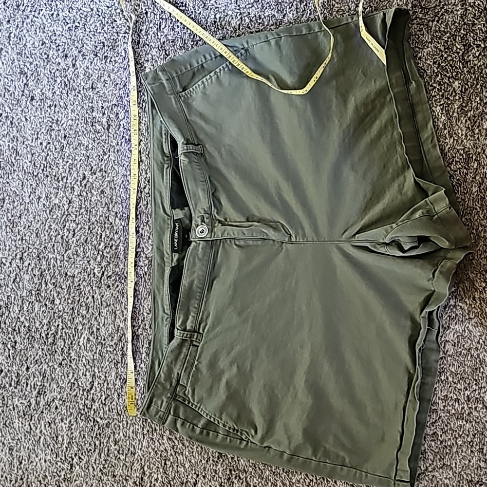 Lane Bryant Khaki Women's Cargo Shorts - Picture 2 of 8